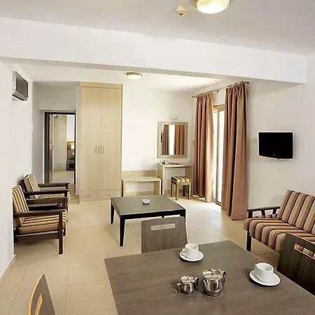 Lejlighedshotel Petrosana 3*