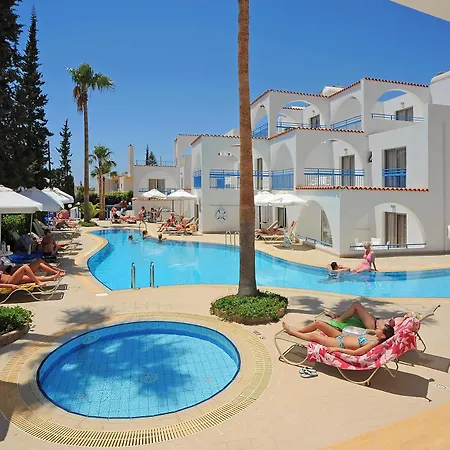 Petrosana Lejlighedshotel Ayia Napa