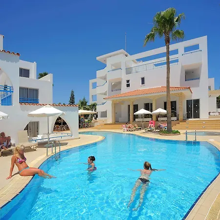 Petrosana Ayia Napa
