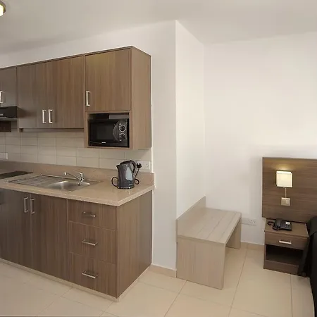 Petrosana Lejlighedshotel Ayia Napa